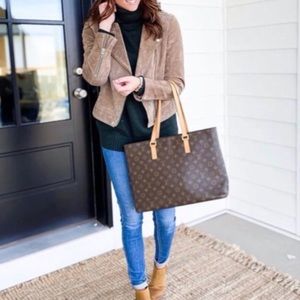 Authentic Louis Vuitton Luco brown monogram tote bag